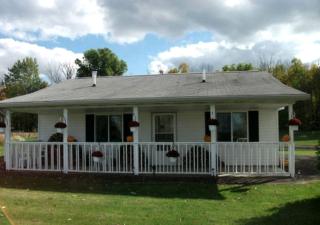Charming Vacation Rental with Hot Tub and Fire Pit in New London, Ohio - 0