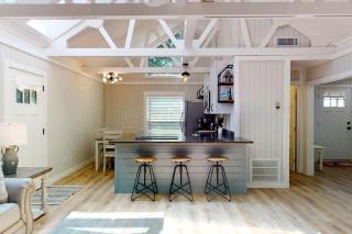 Charming Farmhouse Escape with Trails & Pond in College Station, Texas - 4