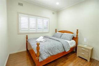 Luxurious Home in Heart of Western Sydney - 8