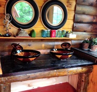 Fully-Furnished Tent-Style Cabin Rental near Indian Lake, Upstate New York - 6