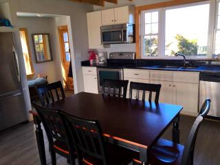 Pet-Friendly Cottage Rental with Stunning Decking on Delaware Bay, New Jersey - 6