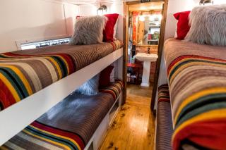 Vintage Airstream Ideal for a Glamping Getaway near Fort Worth, Texas - 4
