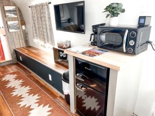 Sleek, Modern Airstream in Grand Junction, Ideal for Colorado Glamping Escapes - 8