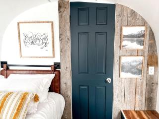 Sleek, Modern Airstream in Grand Junction, Ideal for Colorado Glamping Escapes - 5