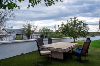 Secluded Desert Ranch near Big Bend National Park, Perfect for a Texan Glamping Getaway - 6