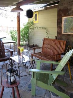 Stylish Artistic Cabin Vacation Rental near Sequoia Kings National Park - 1