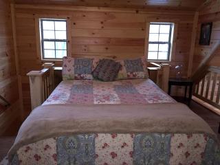 Cozy Family-Friendly Cabin with Private Outdoor Jacuzzi near Huntington, West Virginia - 7