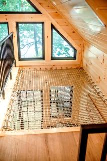 Glorious Tree House with Fire Pit and Hot-tub in Penn Yan, New York - 3