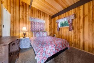 Secluded, Rustic Lakefront Home, Nestled on the Peaceful Shores of Lake Coeur d’Alene, Idaho - 7