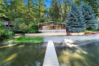 Secluded, Rustic Lakefront Home, Nestled on the Peaceful Shores of Lake Coeur d’Alene, Idaho - 3