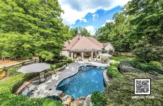 Impressive Luxurious Rental with Pool and Game Space in NC - 0