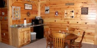 Cozy Cabin for Weekend Getaways in Maryland - 1