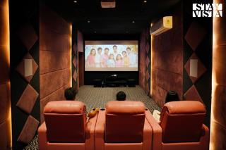 StayVista at Vacanza Villa - Pool, Lawn & Theatre - 7