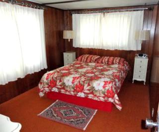 Quiet Cabin Rental Perfect for a Honeymoon near Eagle River, Wisconsin - 5