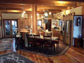 Gorgeous Bed and Breakfast Suite near Elk City in Wilderness of Central Idaho - 2