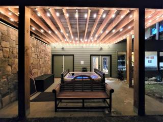 Fantastic Cabin with Pool Table and Games in Gartlinburg, Tennessee - 7