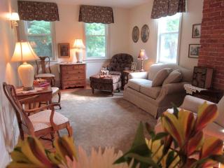 Historic Cottage with Country Charm Next to Creek in Carlisle, Pennsylvania - 9