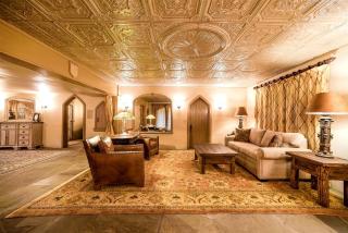 Regal Castle Suite for a Luxury Getaway to Lake George in Upstate New York - 9