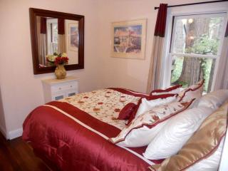 Cozy Vacation Cottage Rental near Lassen Volcanic National Park, Northern California - 2