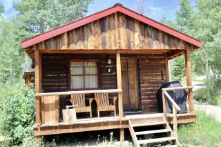 Charming Cabin Rental near Hot Springs in Howelsen Hill Ski Area, Colorado - 4