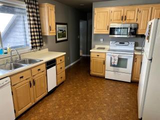 Spacious Vacation Home with Madison River Frontage near Yellowstone in Ennis, Montana - 6