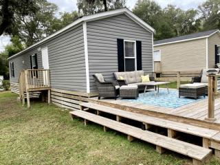 Outstanding Cottage with Barbecue and Fire Pit in Dunnellon, Florida - 0