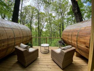Canopy Treehouse - Glamp Design with Amazing Views, Wildwood, GA - 9