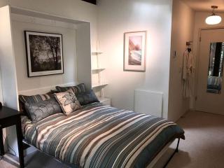 Charming Redwood Vacation Rental for Four in San Geronimo, California -  - 7