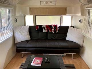 Vintage Airstream Trailer for a Glamping Escape in Alabama - 2