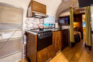 Vintage Airstream Trailer for a Glamping Escape in Alabama - 3