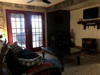 Cozy Cabin Rental near Ozark National Forest for a Relaxing Weekend Getaway in Arkansas - 9