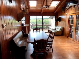 Secluded Florida Cabin Rental Ideal for Weekend Getaways from Tampa - 8