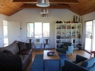 Secluded Cottage with Impressive Views on 20-Acre Retreat in Joshua Tree, California - 9