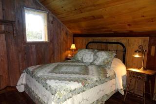 Authentic Pet-Friendly Cabin Rental in Cherokee National Forest in Tennessee -  - 6