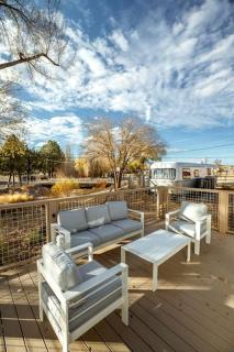 Airstream Stay Near Whiskey Row and Granite Creek in Prescott, AZ - 9