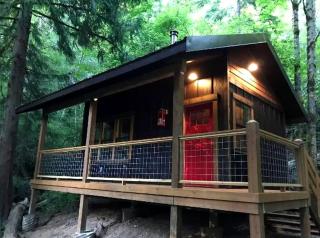 Rustic Cabin Perfect for a Secluded Weekend Getaway in Rhododendron, Oregon - 0