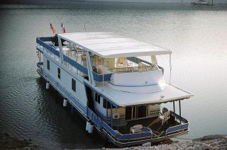 Luxury Houseboat for Cruise-Style Getaway on Lake Travis near Austin, Texas - 5