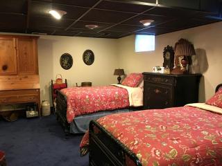 Twin Suite Rental in Gorgeous Country Setting by Maggie Valley, North Carolina - 7