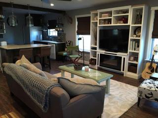 Beautifully Furnished County Cottage Rental for a Vacation in Weatherford, Texas - 9