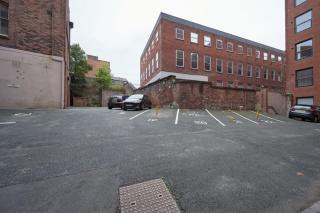Modern 1 Bedroom Apartment in Central Preston - 4