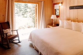 Fabulous Luminous Cottages Fully Equipped Perfect for Couples in Oregon - 6