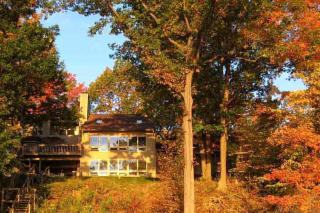 Welcoming Suite with Views on the Shores of Seneca Lake in New York - 0