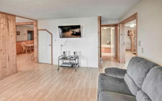 Spacious Family Lake Vacation Rental near St David, Maine - 9