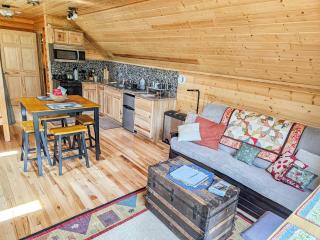 Incredible Guest Suite - Unique Off-Grid Lodging Experience with Sled Dogs in Minnesota - 7