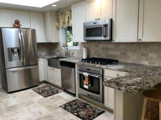Delightful Cottage Rental with Scenic Views near the Poconos, Pennsylvania - 4