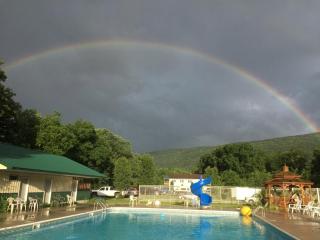 Rustic Cabin Rental on Family-Friendly Campsite near Harrisburg, Pennsylvania - 8