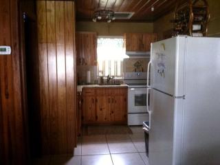Comfortable Lakefront Cottage Rental near Ocala National Forest, Florida - 2