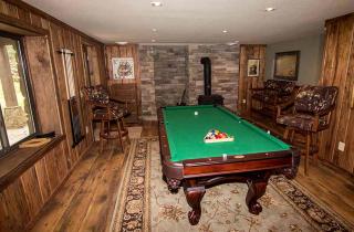 Private Cabin Rental for Eight in the Nantahala National Forest, North Carolina - 3