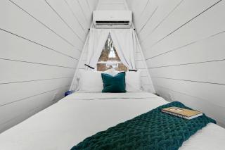 Apex Treehouse in Blue Ridge, GA - 9