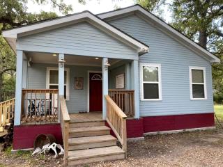 Cozy Texas Cottage Ideal for Weekend Getaways from Austin - Flatonia - 0